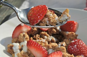 Homemade Healthy Honey Nut Granola via Homemade Mommy