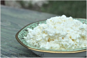 Homemade Cottage Cheese via Homemade Mommy